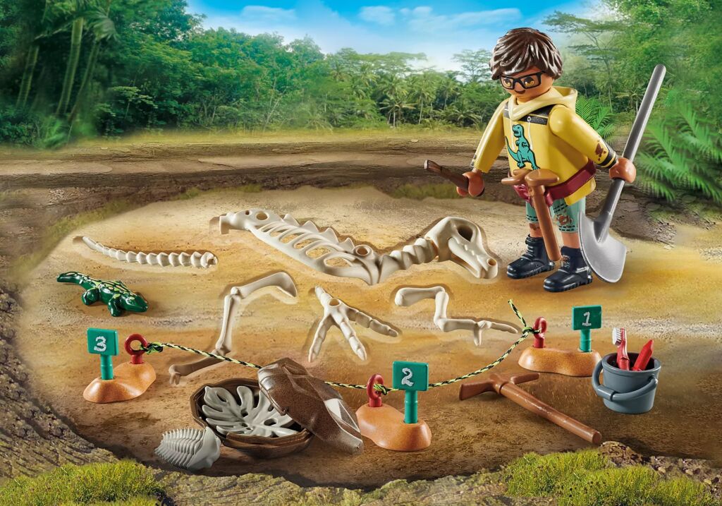 Dinos Archaeological Dig with Skeleton