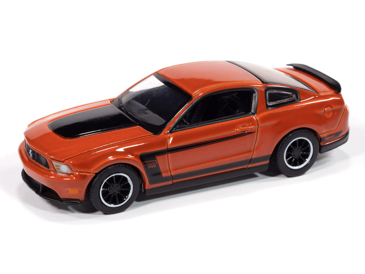 Ford Mustang Boss 302 2012 1/64