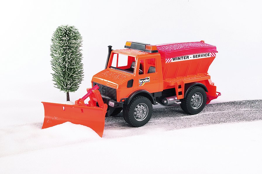 MB-Unimog Winter Service with Snowplow 1/16