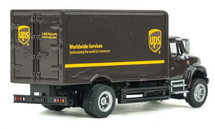 HO International 4900 Single-Axle Box Van UPS