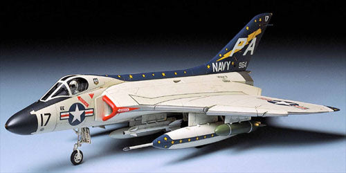 DOUGLAS F4D-1 SKYRAY (METALLIC) 1/48