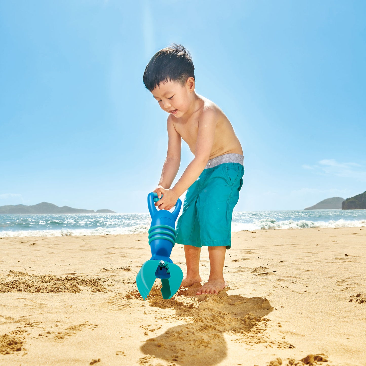 Grabber Sand Toy