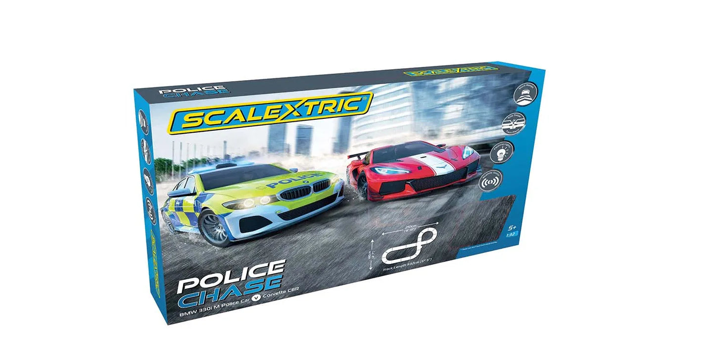 Police Chase Set BMW 330i M Police Car vs Corvette C8R1/32