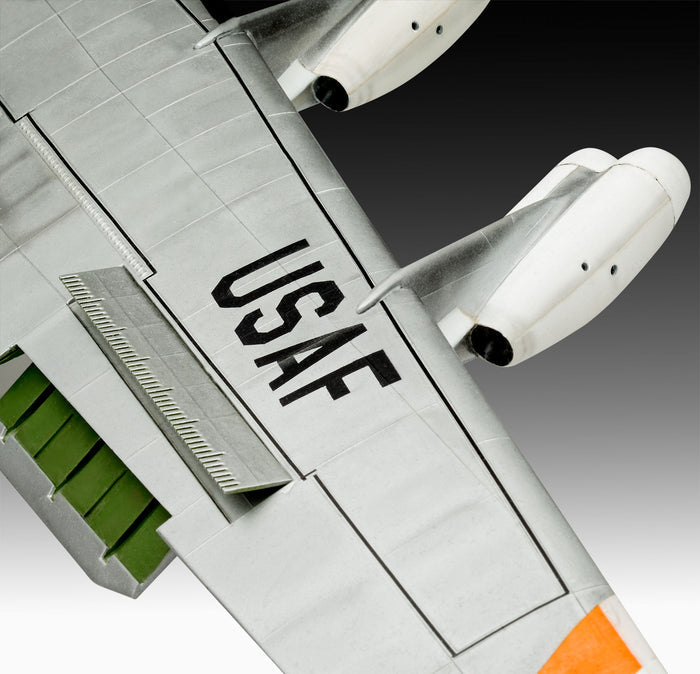 Boeing B52-D Stratofortress Platinum Edition 1/72