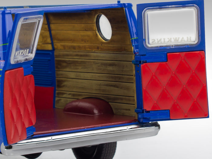 Stranger Things GMC WSQK Squawk Van 1/25