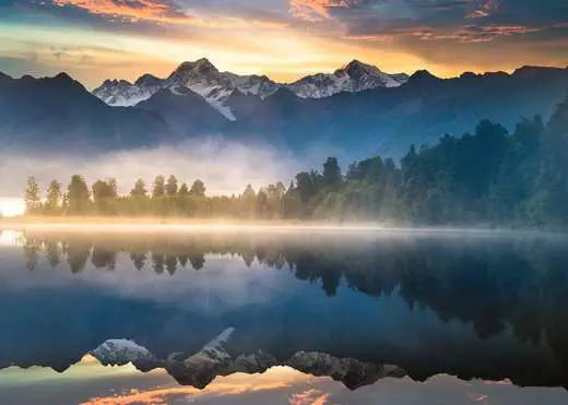 Lake Matheson, New Zealand 1000pc