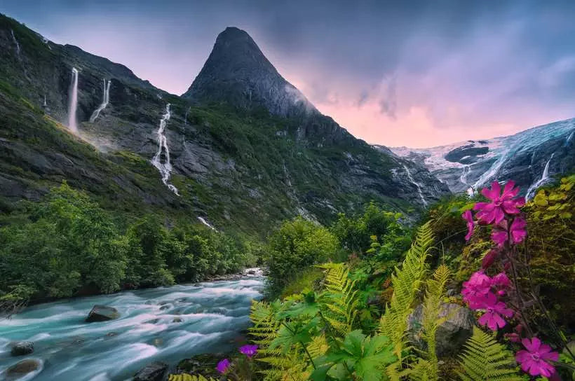 Stunning Mountainvibes 4000pc