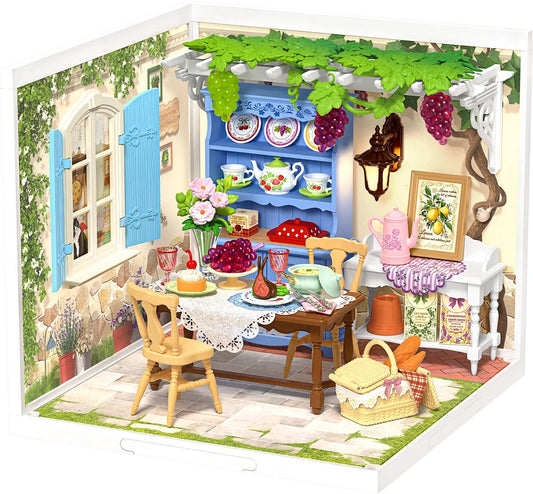 DIY Super Creator Midsummer Dream Yard