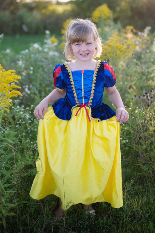 Deluxe Snow White Ages 5-6