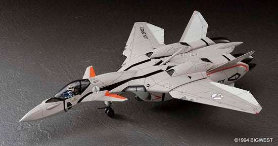 VF-11B Thuderbolt Macross Plus 1/72