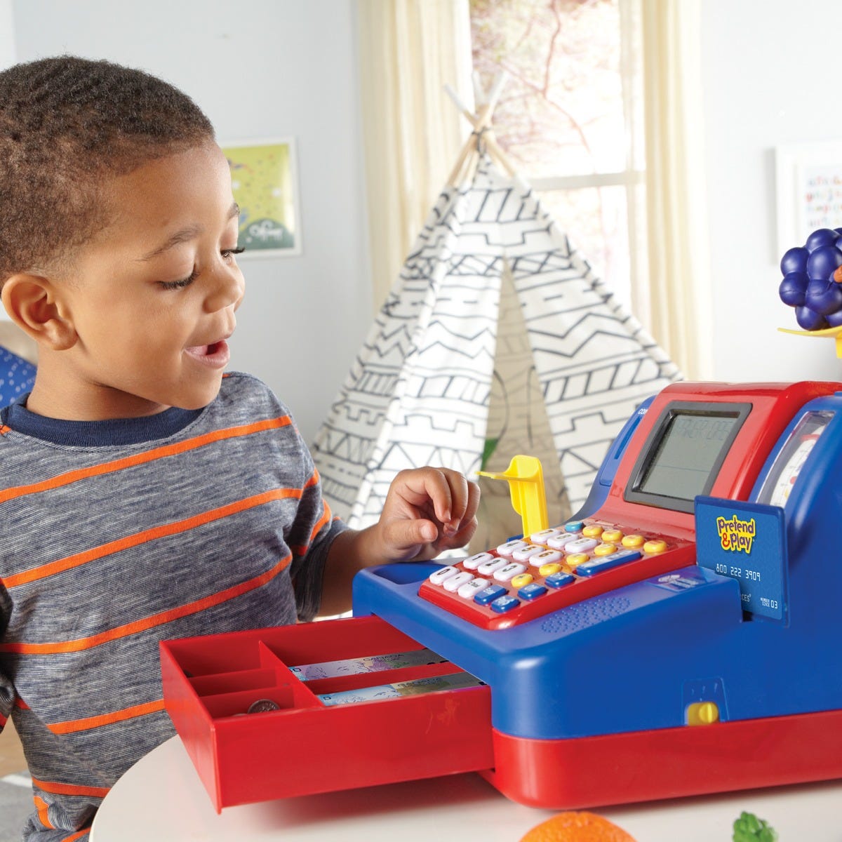 Teaching Cash Register ( Canadian Money)