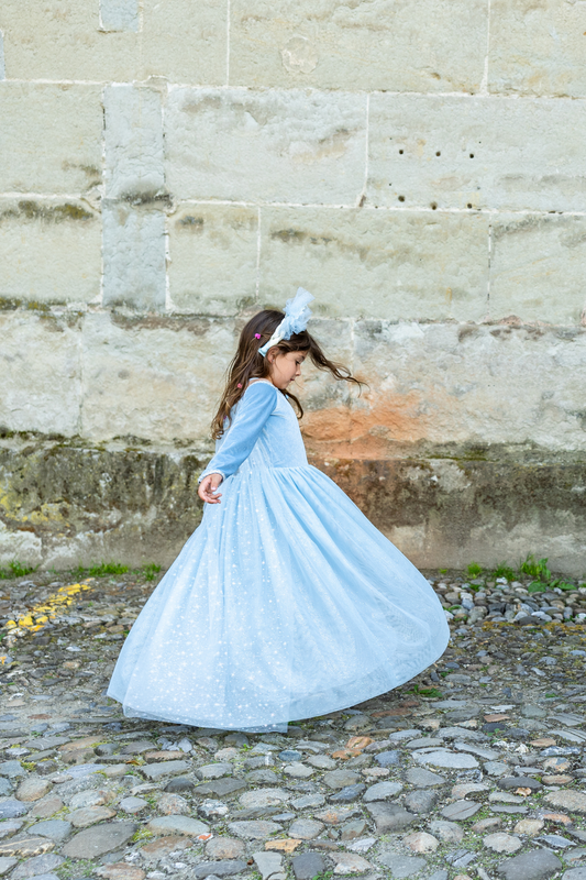 Velevety Soft Sisters Forever Princess Size 5-6