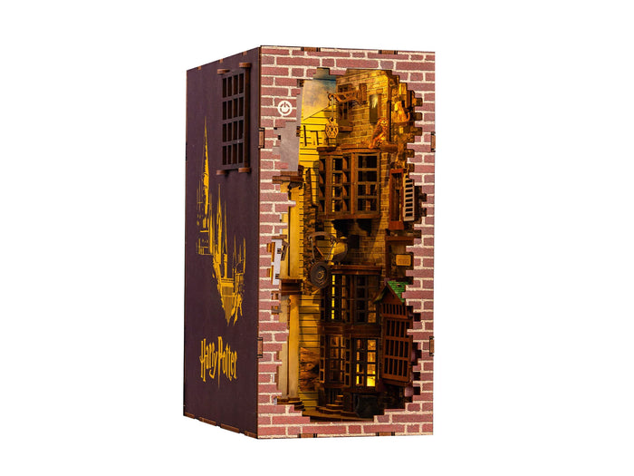 Diagon Alley: Harry Potter Tiny adventure Book Nook