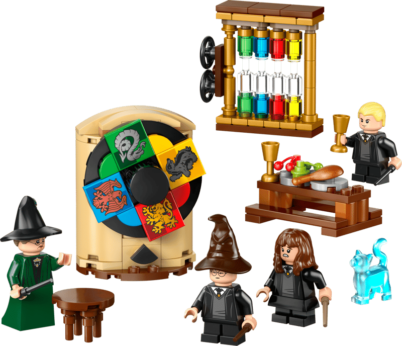 Harry Potter Hogwarts Castle: Sorting Hats Ceremony