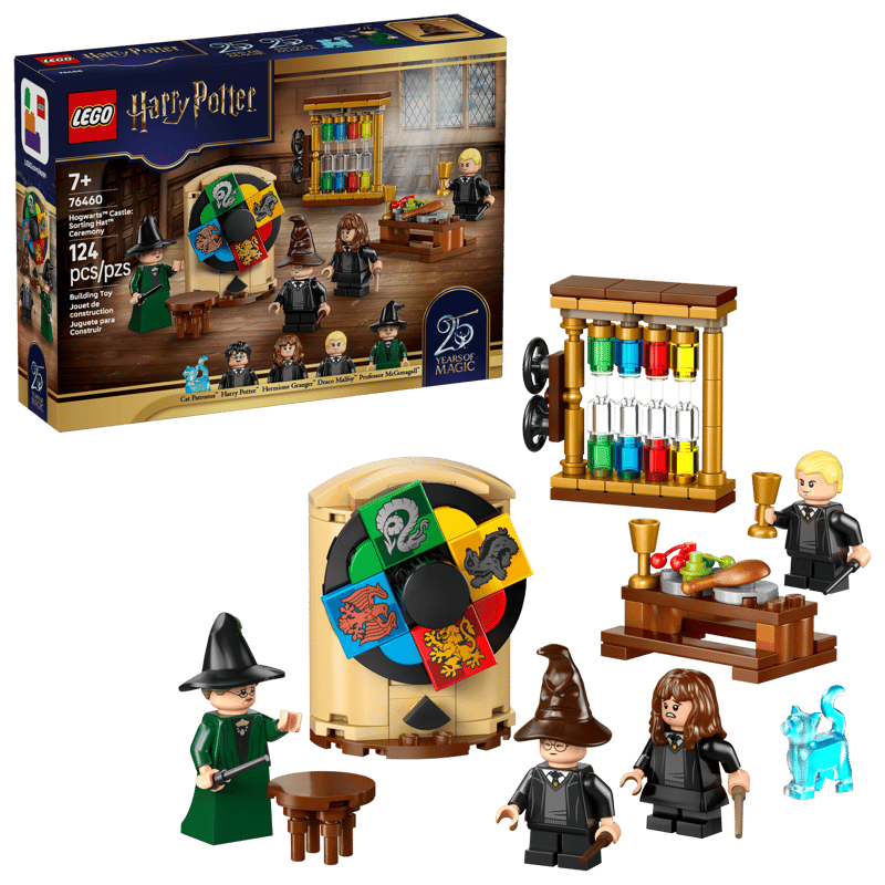Harry Potter Hogwarts Castle: Sorting Hats Ceremony