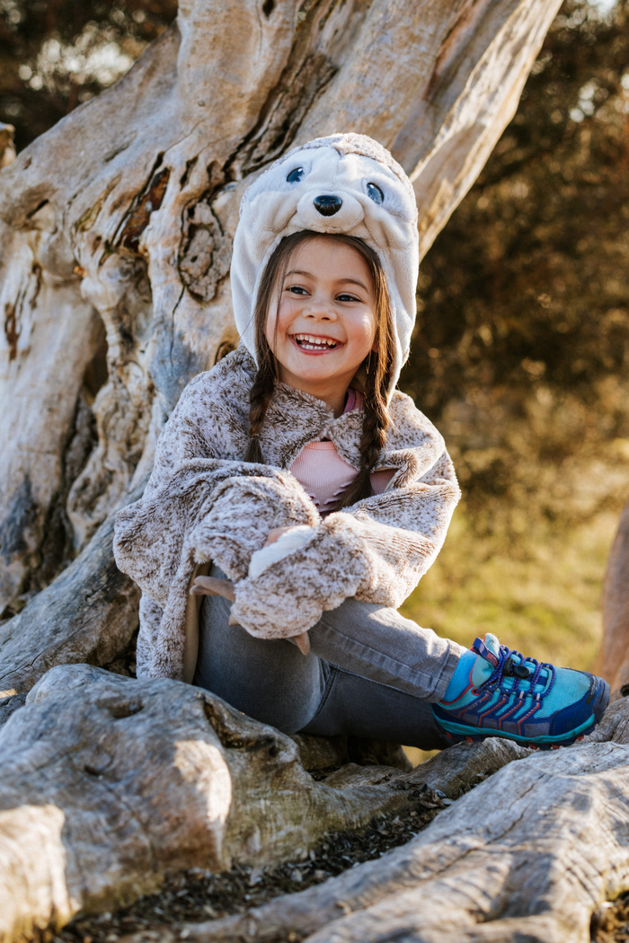 Cute & Cuddley Sloth Cape Age 4-6