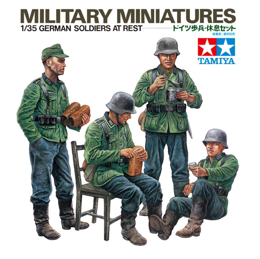 German Soldiers at Rest 1/35