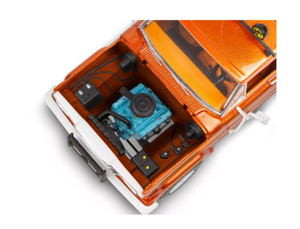 Jeep J-10 Pickup with Camper Top 1979 1/24