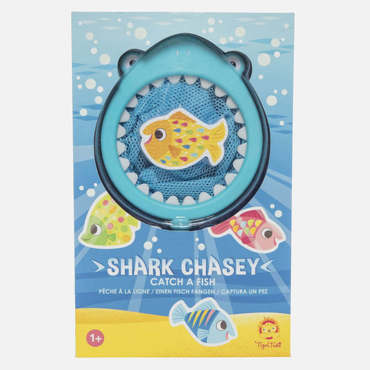 Shark Chasey Catch a Fish