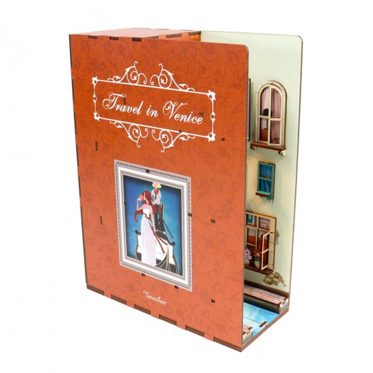DIY Bookend Travel in Venice