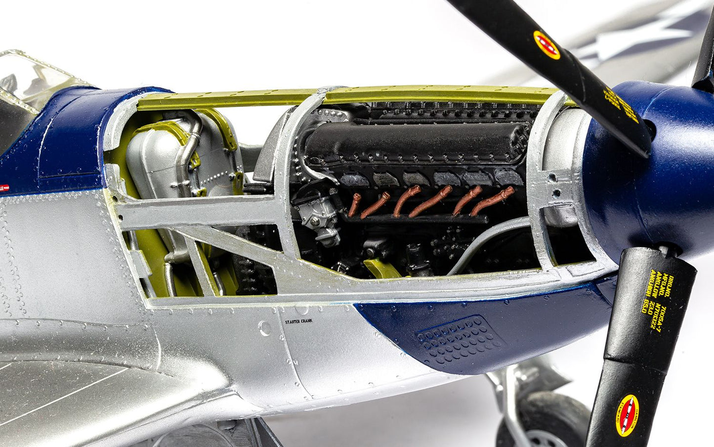 North American P-51D Mustang 1/24