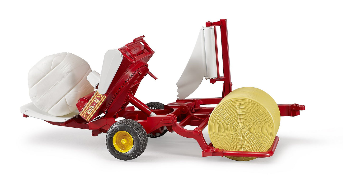 Bale wrapper with round bales