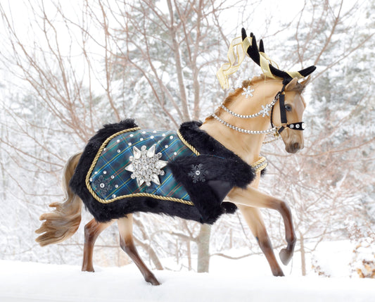 2023 Holiday Horse Highlander