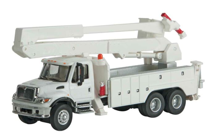 HO International 7600 Utility Truck with Bucket Lift