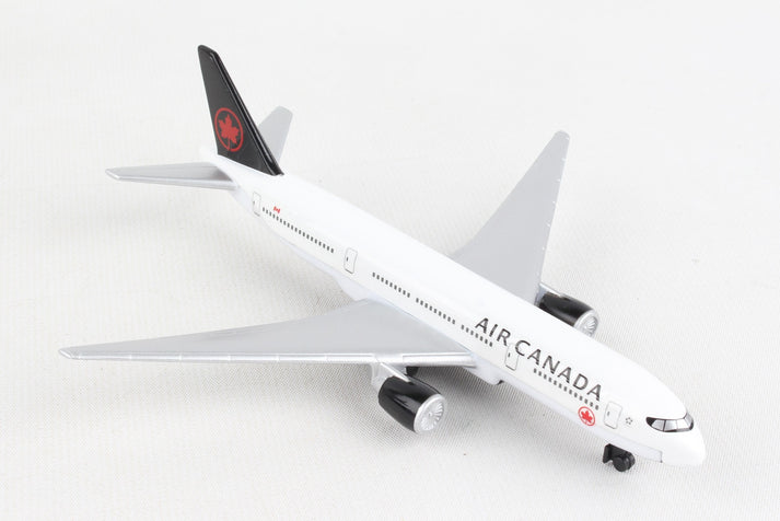 AIR CANADA AIRLINER
