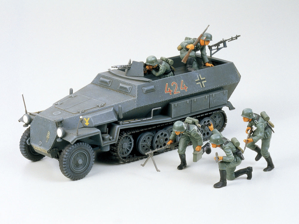 GERMAN HANOMAG 1/35