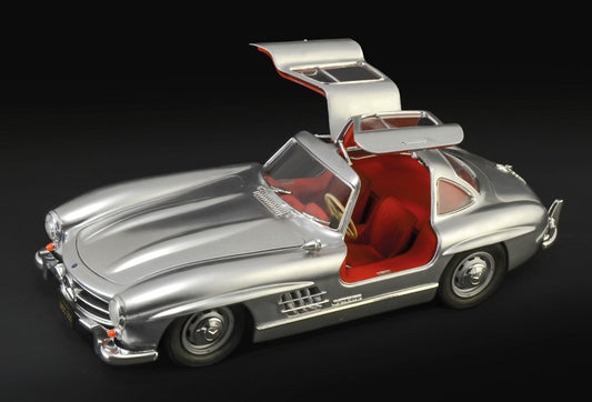 Mercedes-Benz 300SL Gullwing 1/16